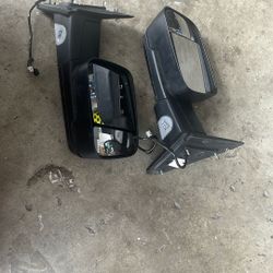 2019-22 Dodge Ram Left And Right Mirrors 