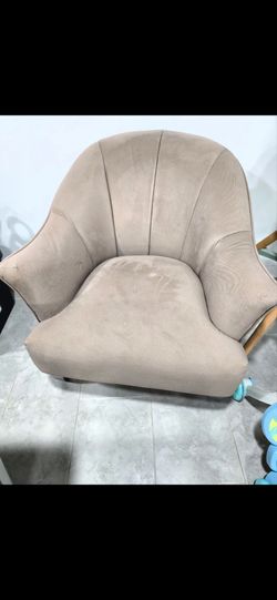 2 Chairs