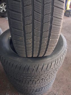 Used tire 265 50 20 include mount