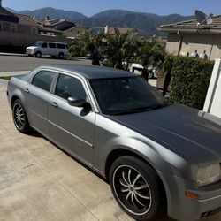 2006 Chrysler 300 Touring 3,500$ Open To Offers