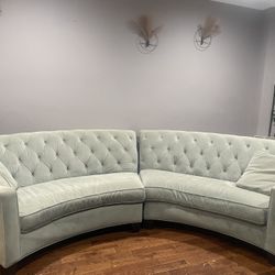 CURVED TUFTED SOFA
