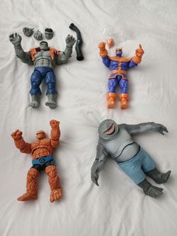 4 ACTION FIGURE TOYS