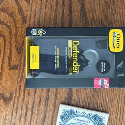 Otter Box For iPhone X Defender /Clip Brand New .