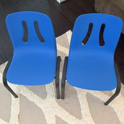 Set Of 2 Children Chairs 