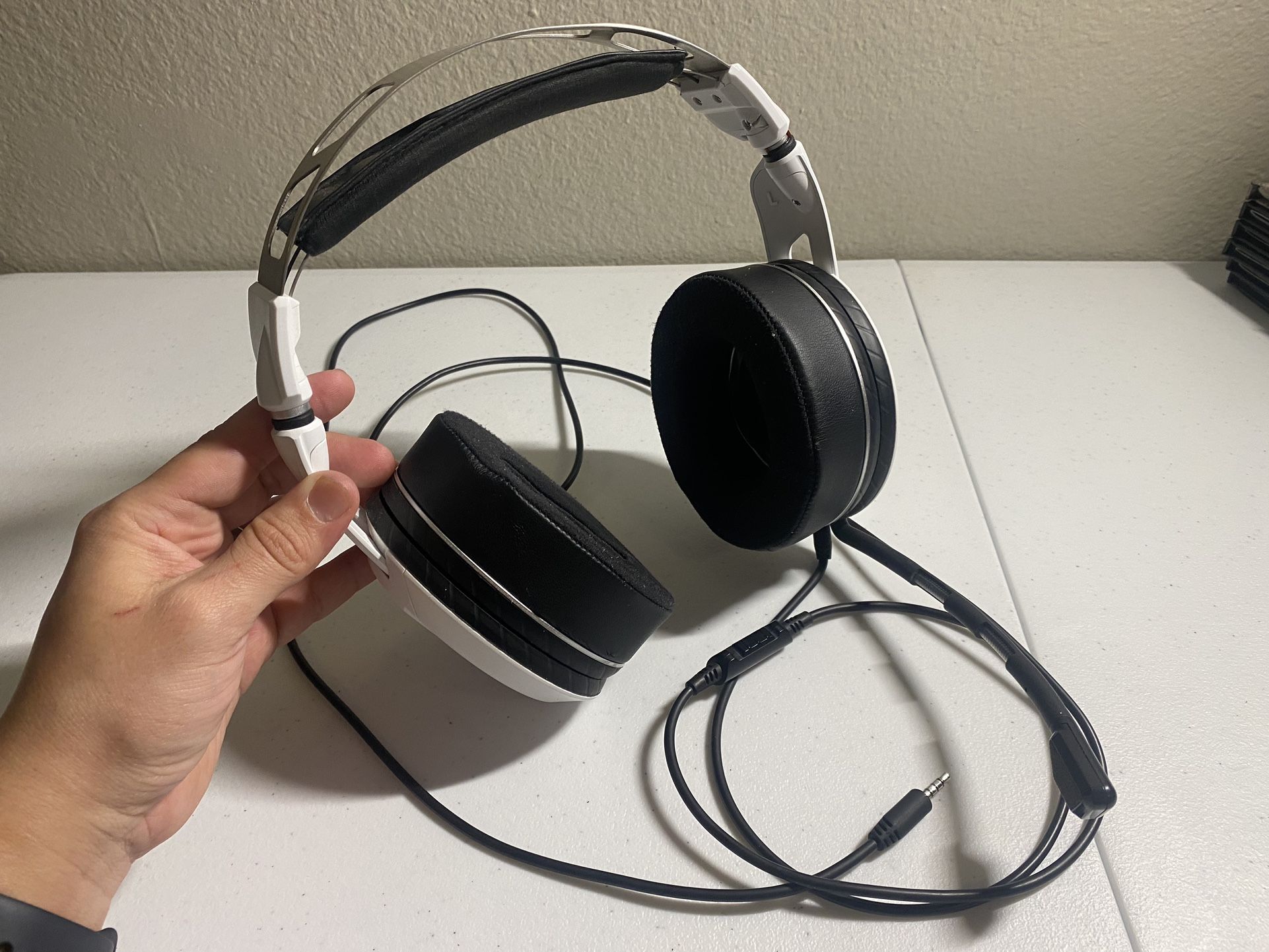Elite headset