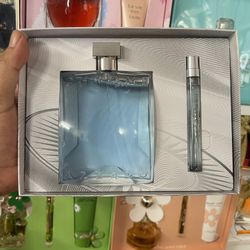 Azzarro Gift Set New $89 For Set 🎁💝🎄❄️👌