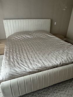 King size bed