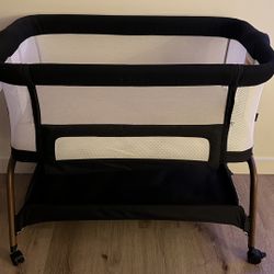 Baby Bond Bassinet Bedside Sleeper 
