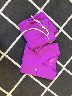 Fuchsia FIGS Scrubs Size Small 