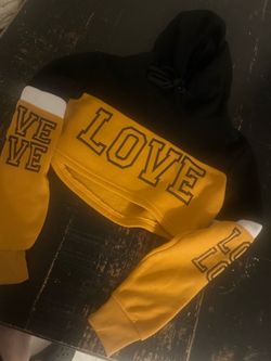 Women’s crop hoodie