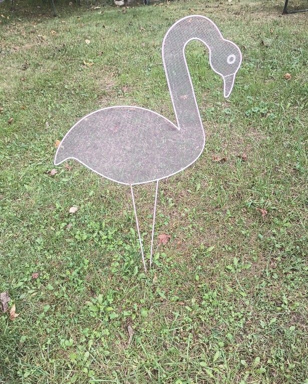 Garden Decor - Pink Flamingo