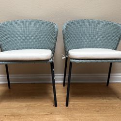 Turquoise Wicker chairs W/cushions