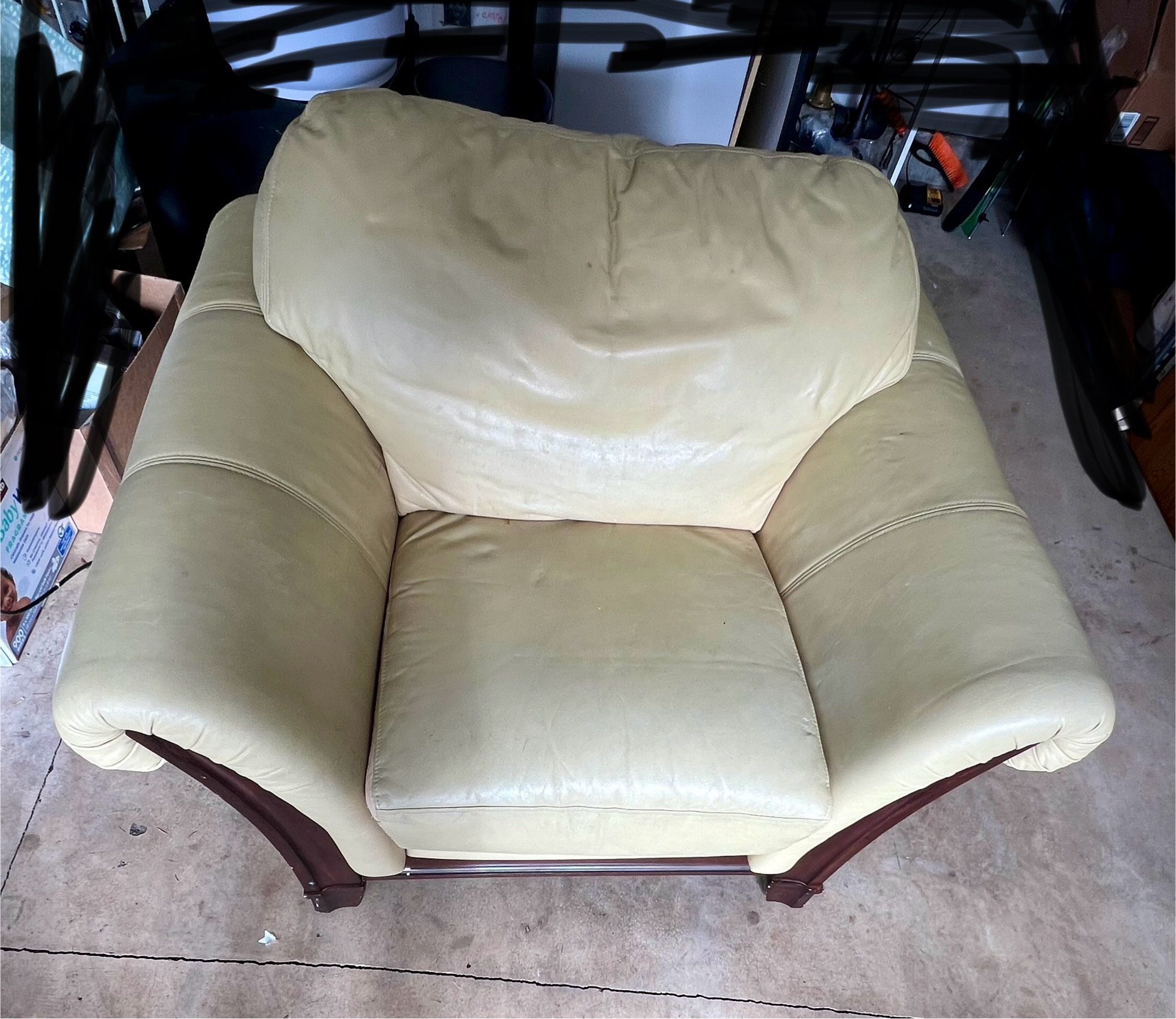 Oversized Arm Chair - FREE