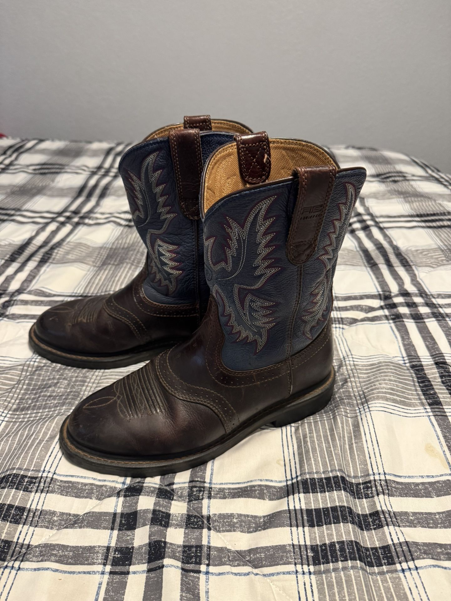 Ariat work boot size 8EE