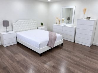 Bedroom Set ( Juego De Cuarto)💮Sold separately too💮Fast delivery