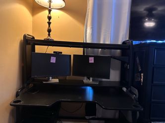 Computer desk