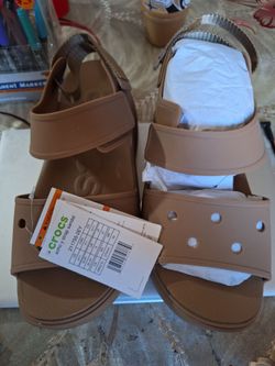 Crocs Soho Y Strap Sandal