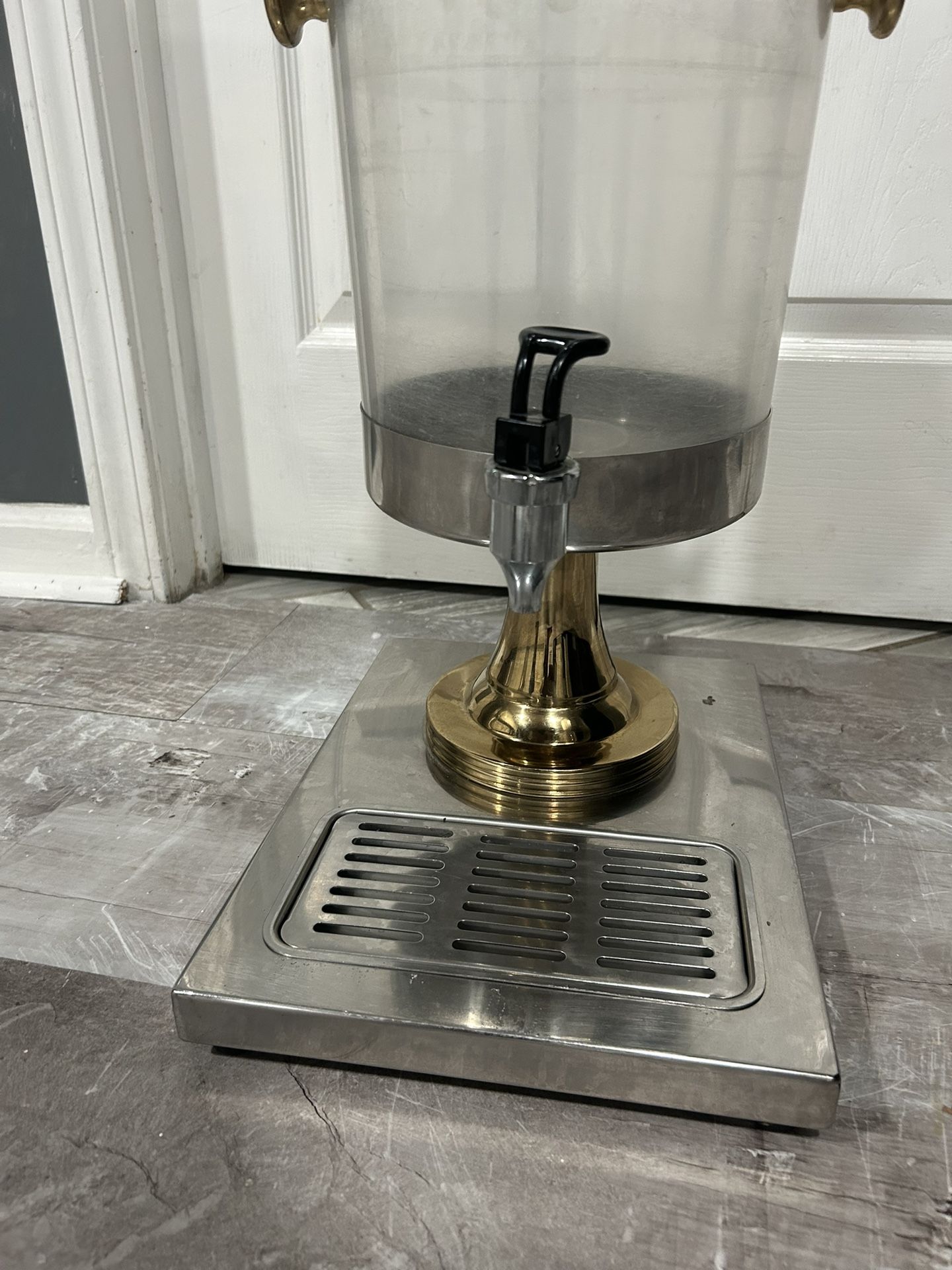 Beverage Dispenser 