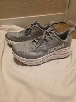 HOKA Clifton 10 mens 9D