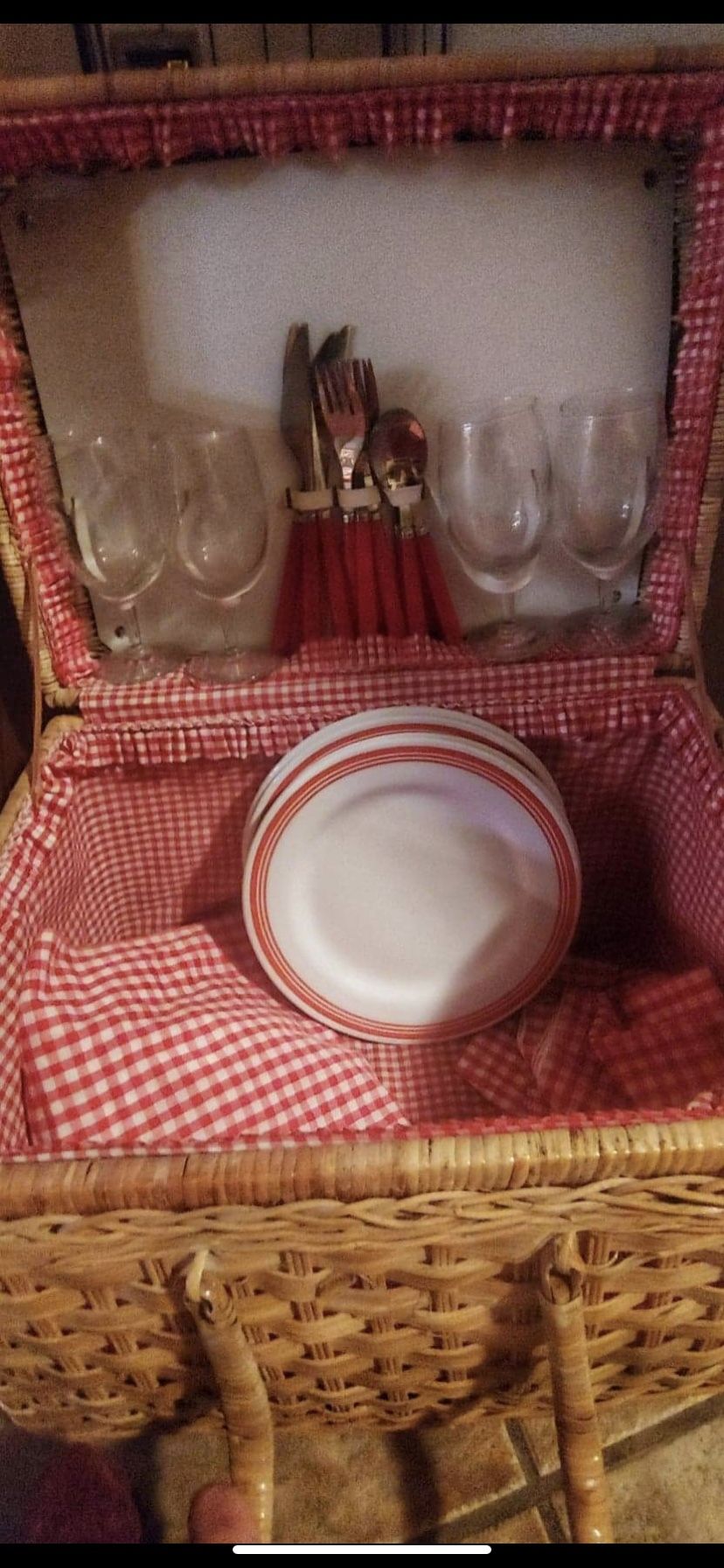 Vintage Picnic Basket With Dishes & Silverware