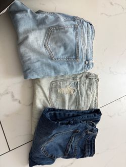Women’s used clothes