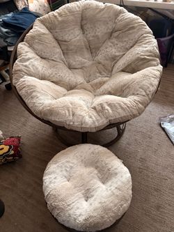 Wicker Rattan chair with Ottoman