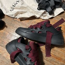 Lanvin Curb