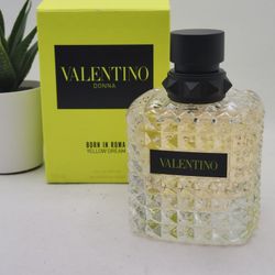 Valentino
 
Donna Born In Roma Yellow Dream Eau de Parfum

3.4  fl 