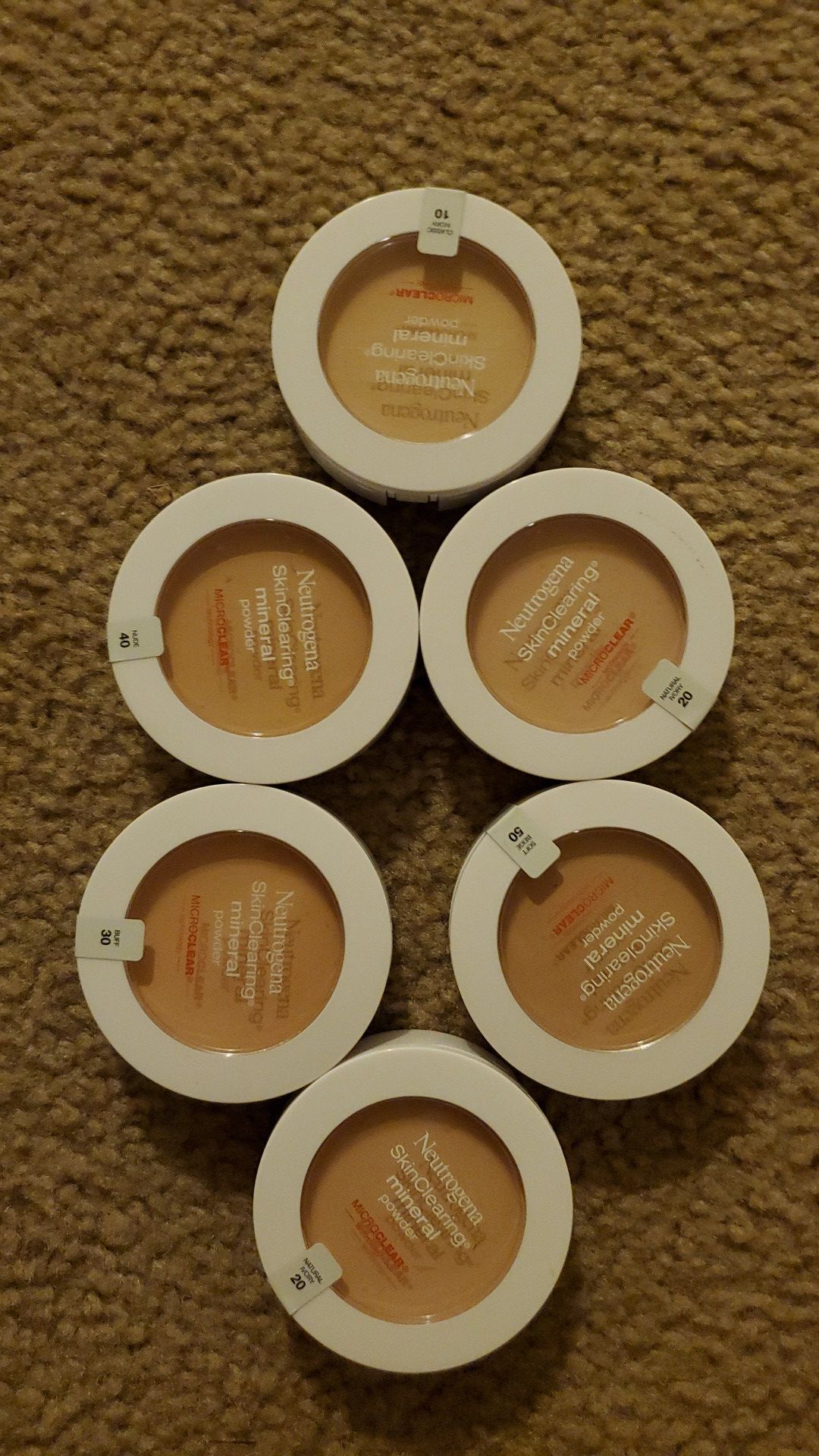 [ 6 containers] Neutrogena skin clearing mineral powder......[ $30 for Lot]