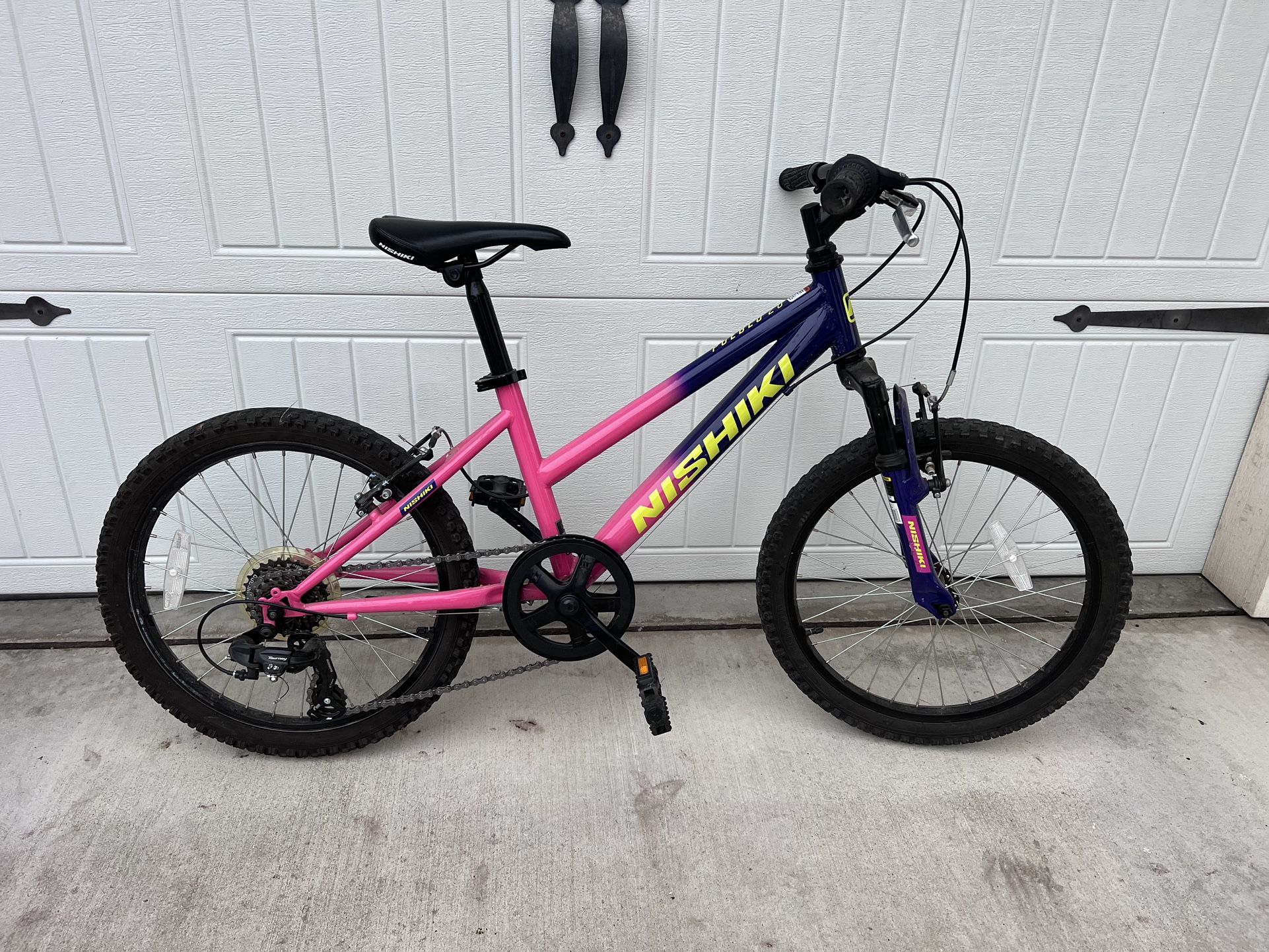 Nishiki Pueblo 20” Kids Mountain Bike – Pink/Purple – Great Condition