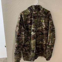 Under Armour Gortex Camo Coat with Cinch Up Hood Size Large
