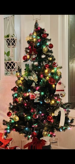 Xmas tree (lights not working)