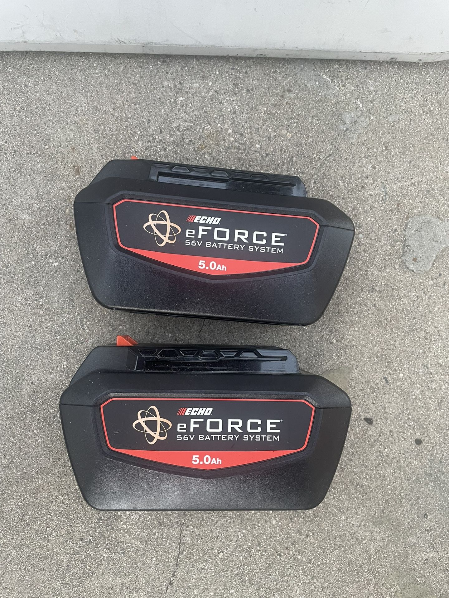 56V High-Capacity 5.0Ah Lithium-Ion Battery with eCM Battery Management Technology and On-Board Fuel Charge Gauge