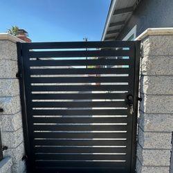 Custom Side Gate