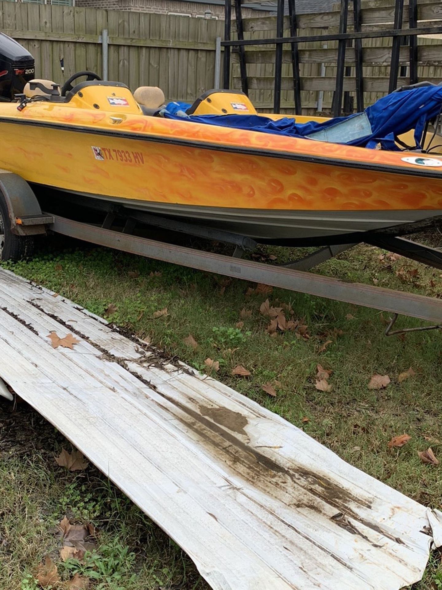 21 Foot Bass boat