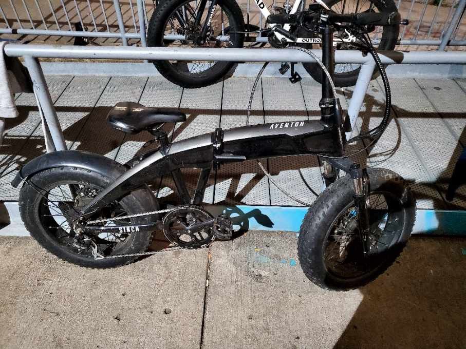 AVENTON Since Folding E-bike