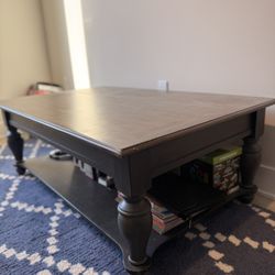 Raymour & Flanigan Coffee Table