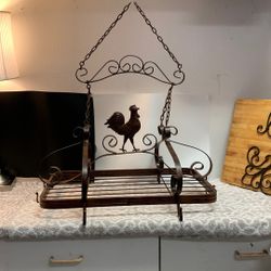 19” X 19” Rustic Rooster Hanging Pot Rack, Mint Condition 