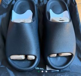 Yeezy slides YS-01