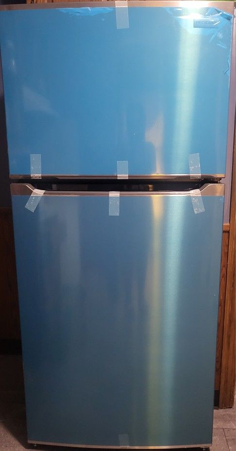 Frigidaire Garage, Kitchen, Rental Stainless Steel Refrigerator