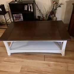 Very Nice Wood Coffee Table