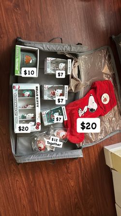 Hello kitty Christmas & Snoopy