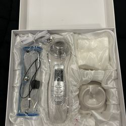 7 in 1 ultra renew PLUS /facial device  NEW IN BOX