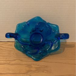 Vintage unique blue art glass candy dish Mid century flower shaped double handle A19
