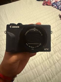 Canon PowerShot G7X Compact Digital Camera