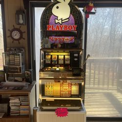 Playboy Slot Machine - PaPa Joe’s Personal Machine