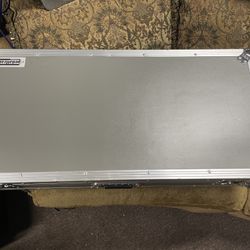 Pedal Train “Grande” with Wheeled Tour Case