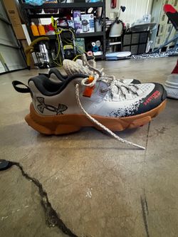 Women’s Salomon 9 1/2