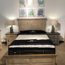 Queen Bed With Frame 