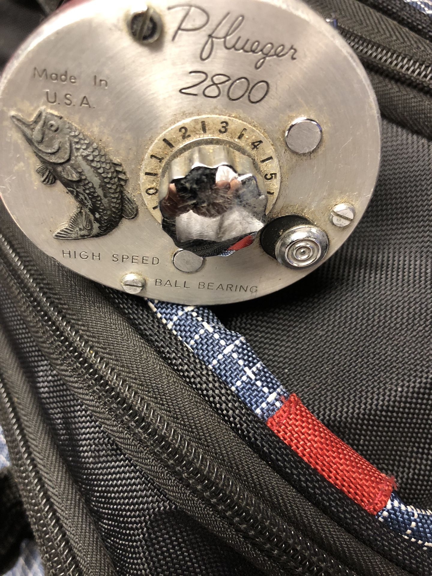 Pflueger 2800 Fishing Reel